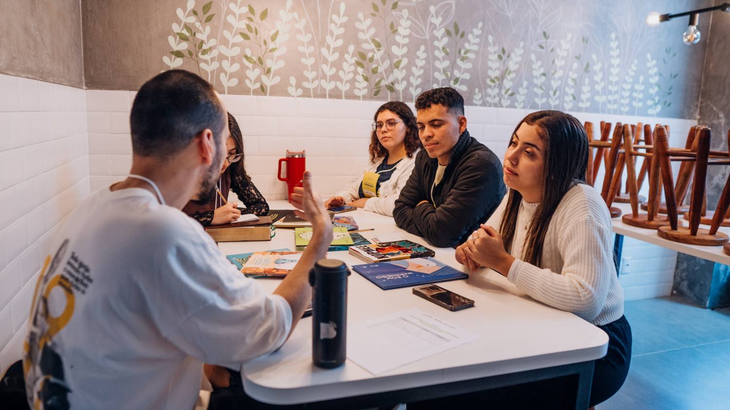 Roda de conversa em pequeno grupo